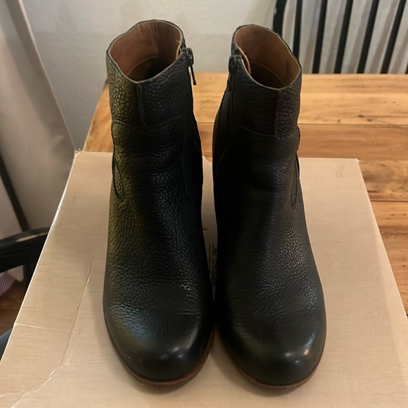 Kork-Ease Shoes - KORK-EASE bootie size 7.5 Michelle
